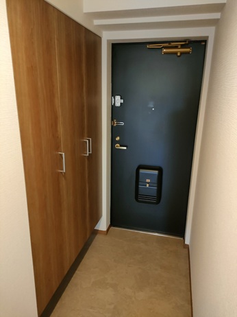 スッキリ明るく大阪府寝屋川市香里園でリノベーション、リフォーム、空気触媒セルフィールしました。