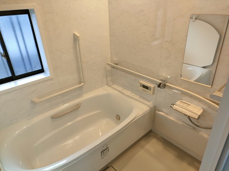 大阪府寝屋川市香里園で水まわりのリフォームと空気触媒セルフィールをオカモトホームサービスを施工しました。